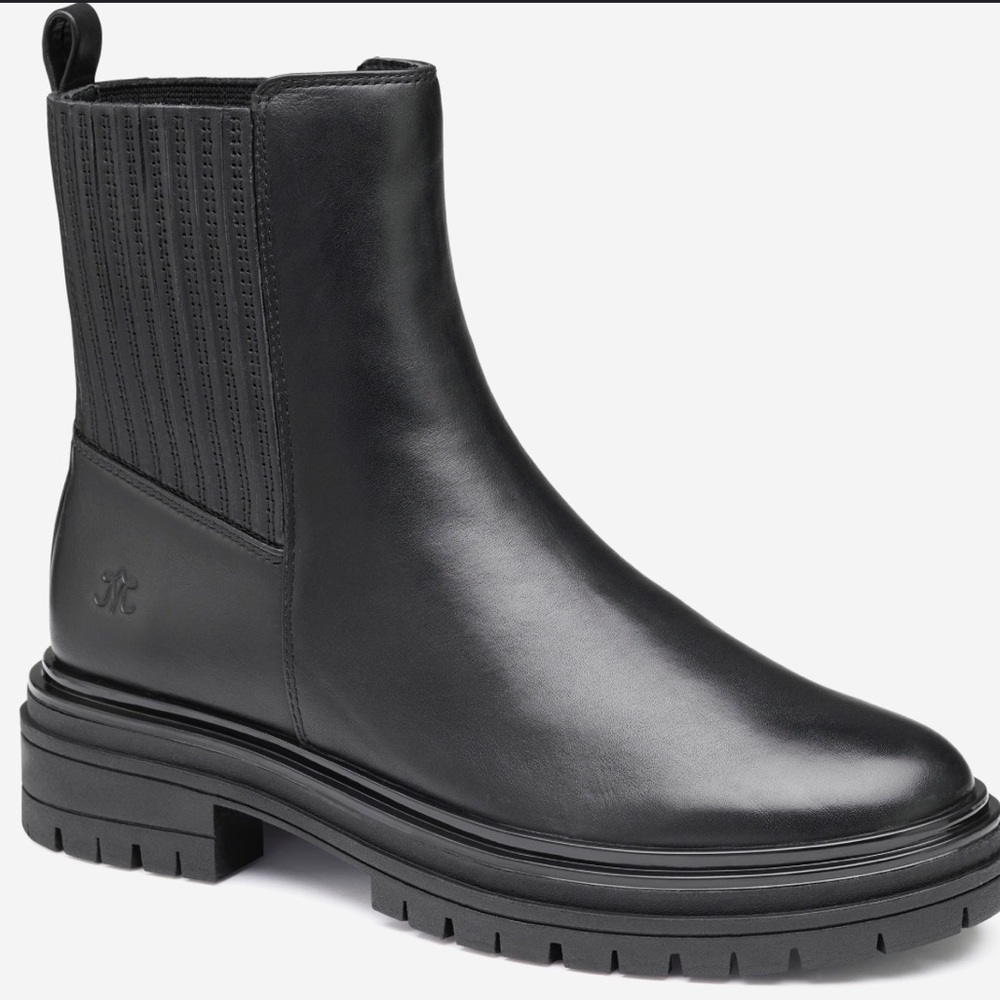 Johnston & Murphy Gianna Gore boot in black
